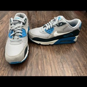 Boys Nike Air Max 90. 2013 model. Rare color way